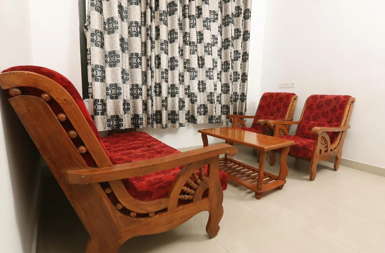 Oyo 7703 Puthens Calenta Inn Kochi 酒店